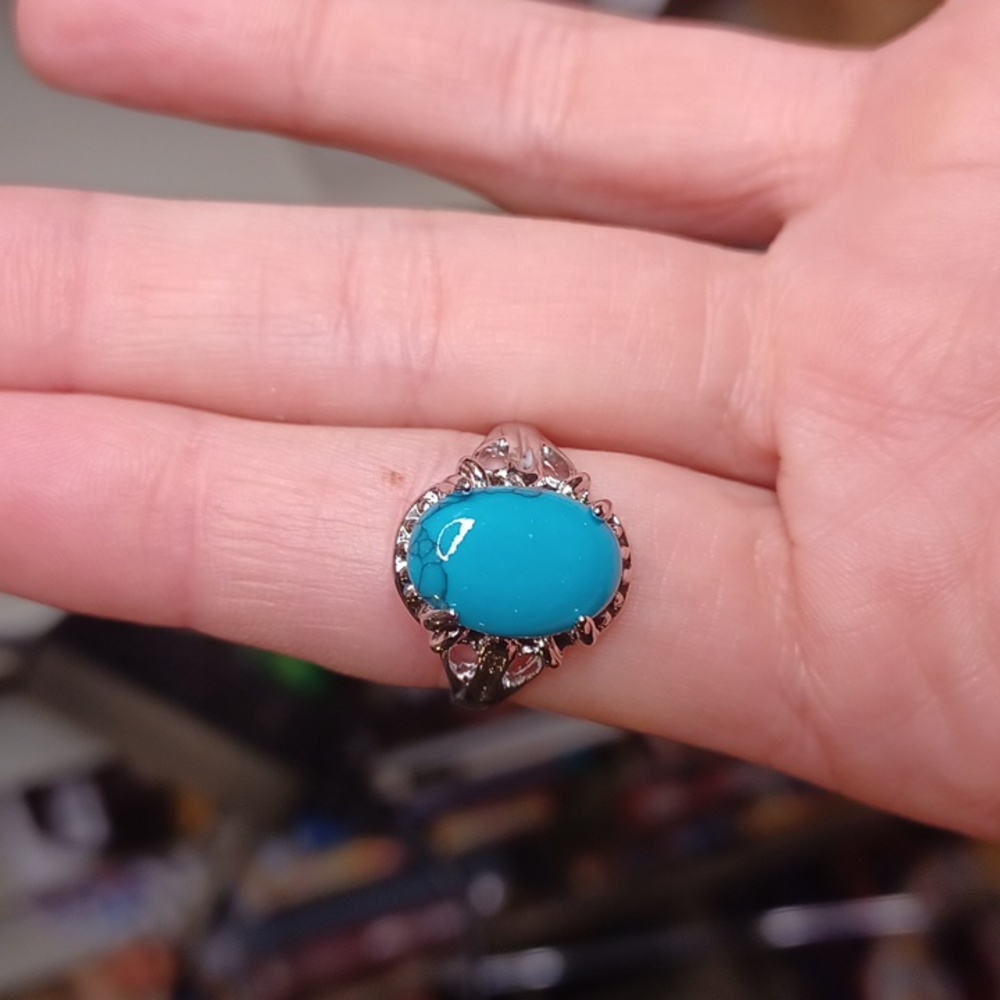 New silver aqua ring size 7